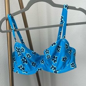 Aerie NWT 38D Unlined Underwire Bikini Top Blue Floral Print
